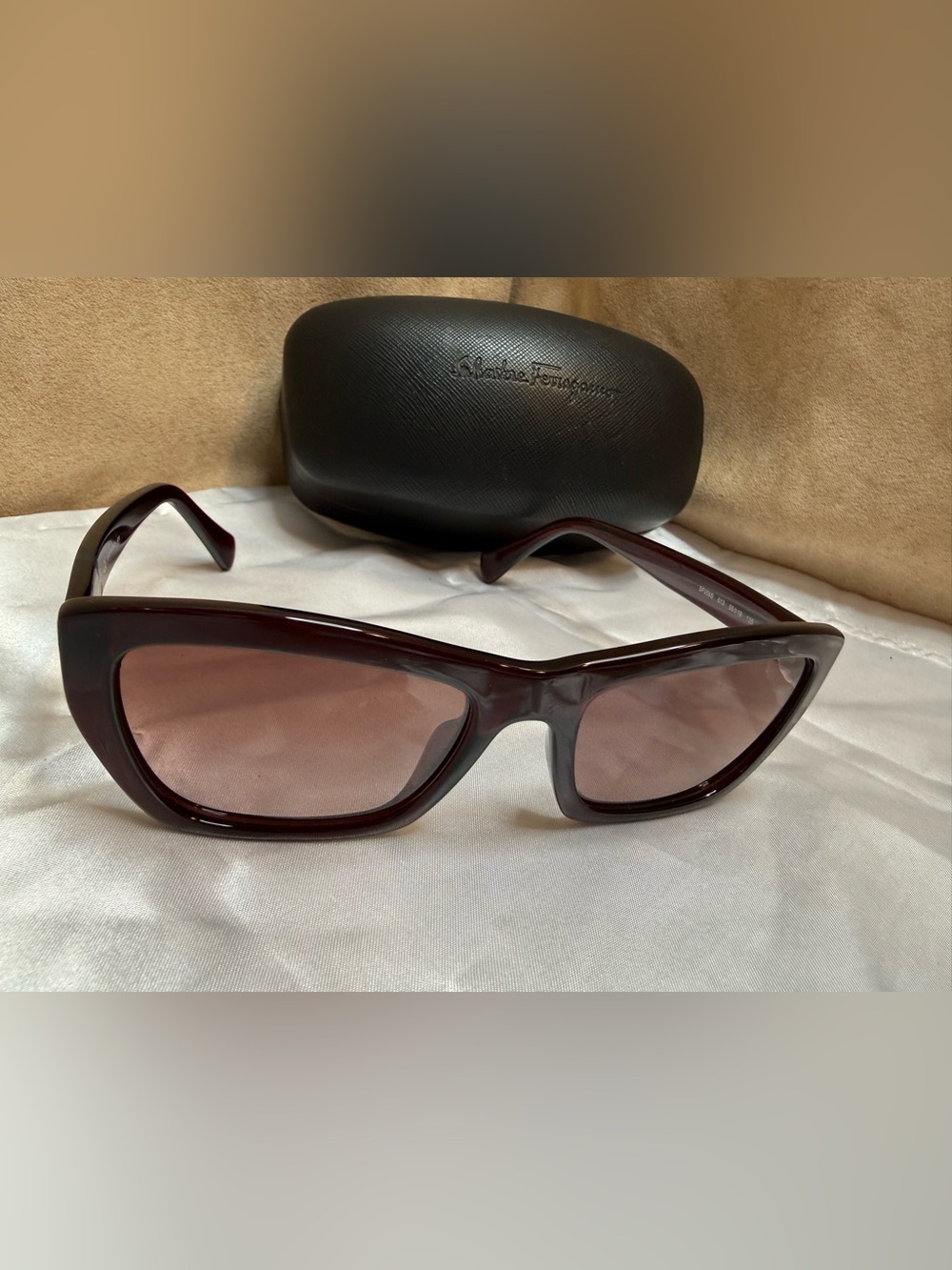 Salvatore Ferragamo SF958S Burgundy Oversized Sunglasses 55□19 Italy w/ Case